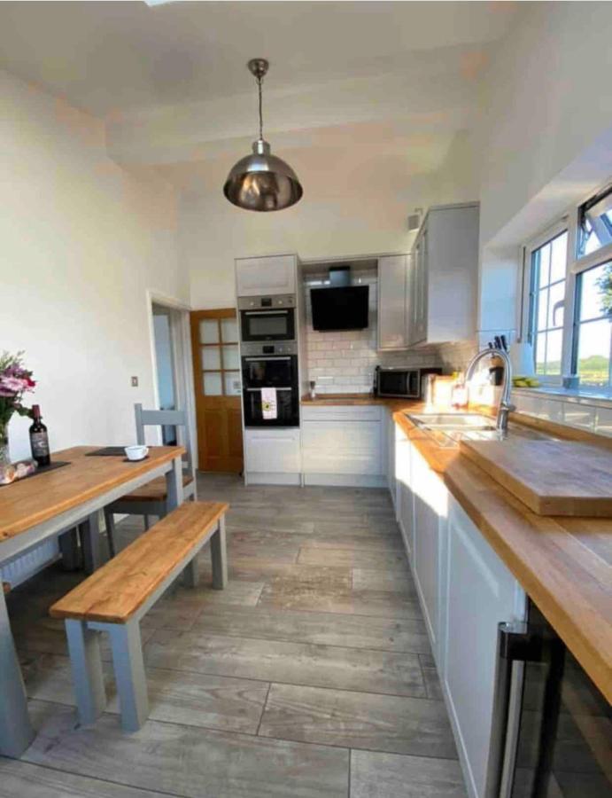 Near Woodbridge The Annexe Eyke Fantastic Views With Dog Secure Garden And Paddock Exterior foto